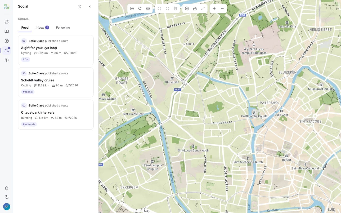 Der Social-Feed mit Routen, die von Personen veröffentlicht wurden, denen du folgst